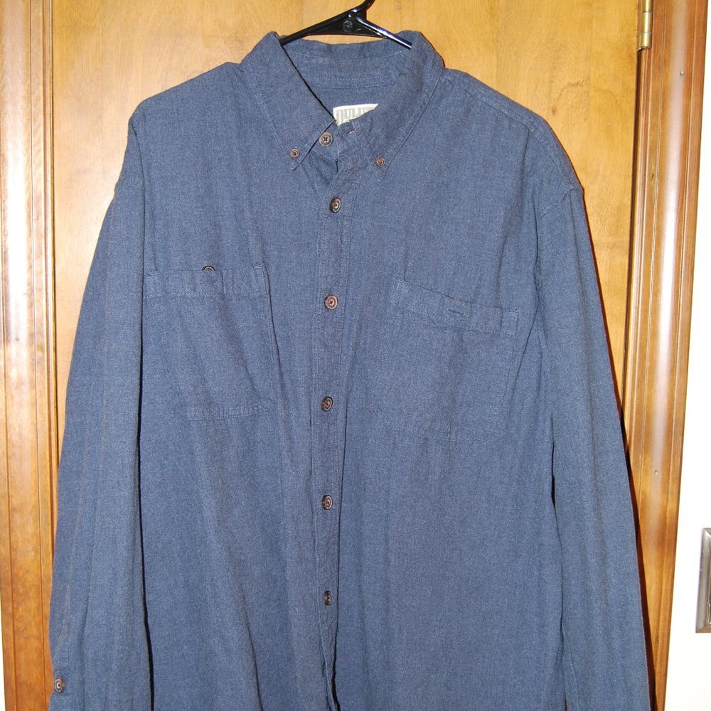 Men’s Duluth Trading Blue Flannel Button down Size XL